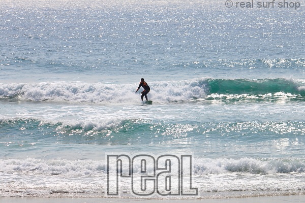 波は残ってます。