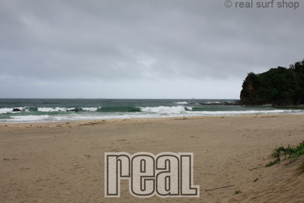 波は続いてます。