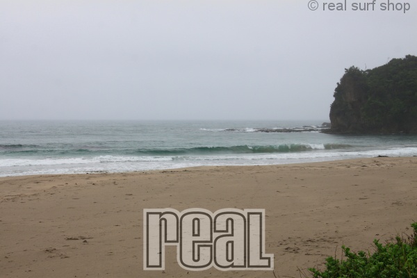 潮が多くて割れづらいです。