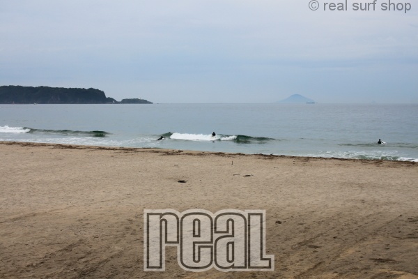 本日、海開き。