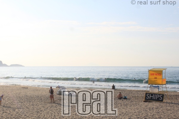 波は少しサイズダウン。