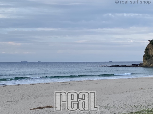 北東の風が吹いています