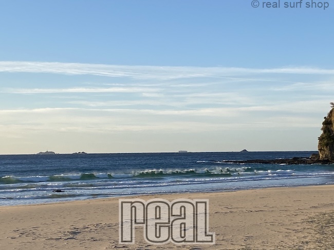 北東の風が吹いています